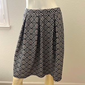 JOE B - Geometric Pleated A-Line Midi Skirt (Size M)